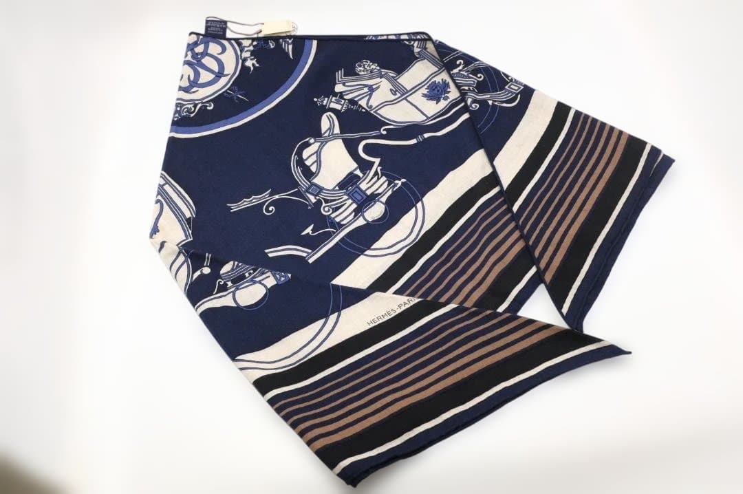 【レアアイテム】Hermès　エルメス　カレジェアン　トライアングル