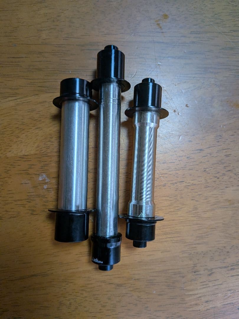 シャチ　ALEXRIMS CXD4　前後セット　タイヤ付き