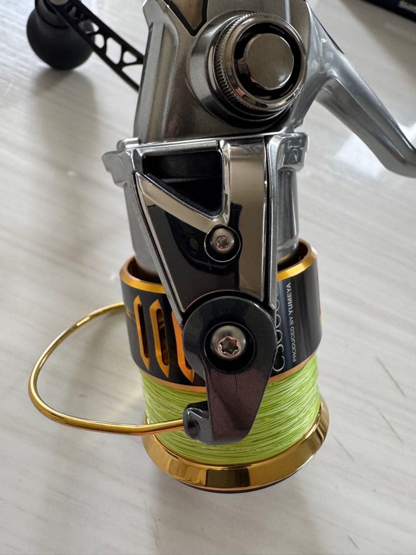 シマノ16ヴァンキッシュC3000HG スピニングリール　ハンドルライン無し