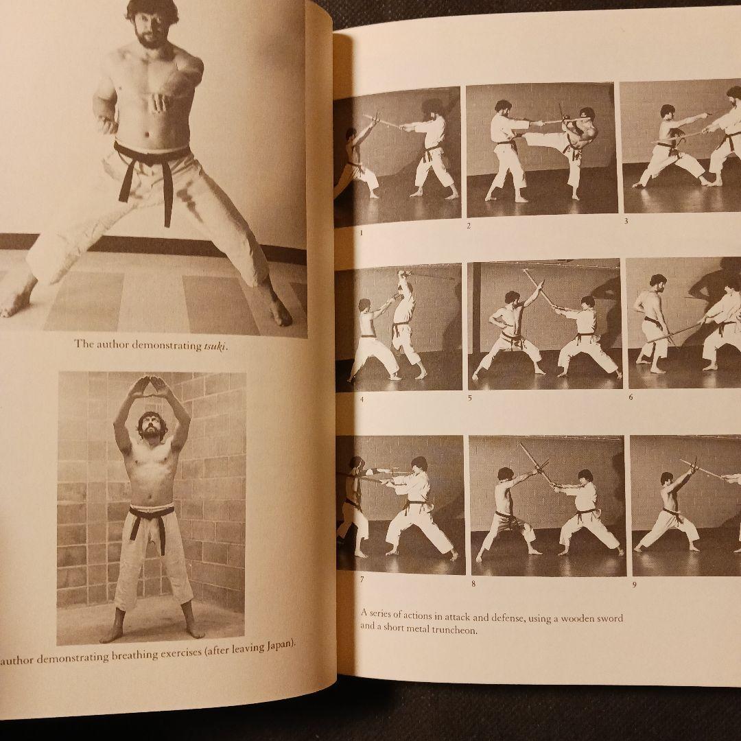 【匿名配送】洋書 MOVING ZEN C.W. ニコル著 空手 禅 他