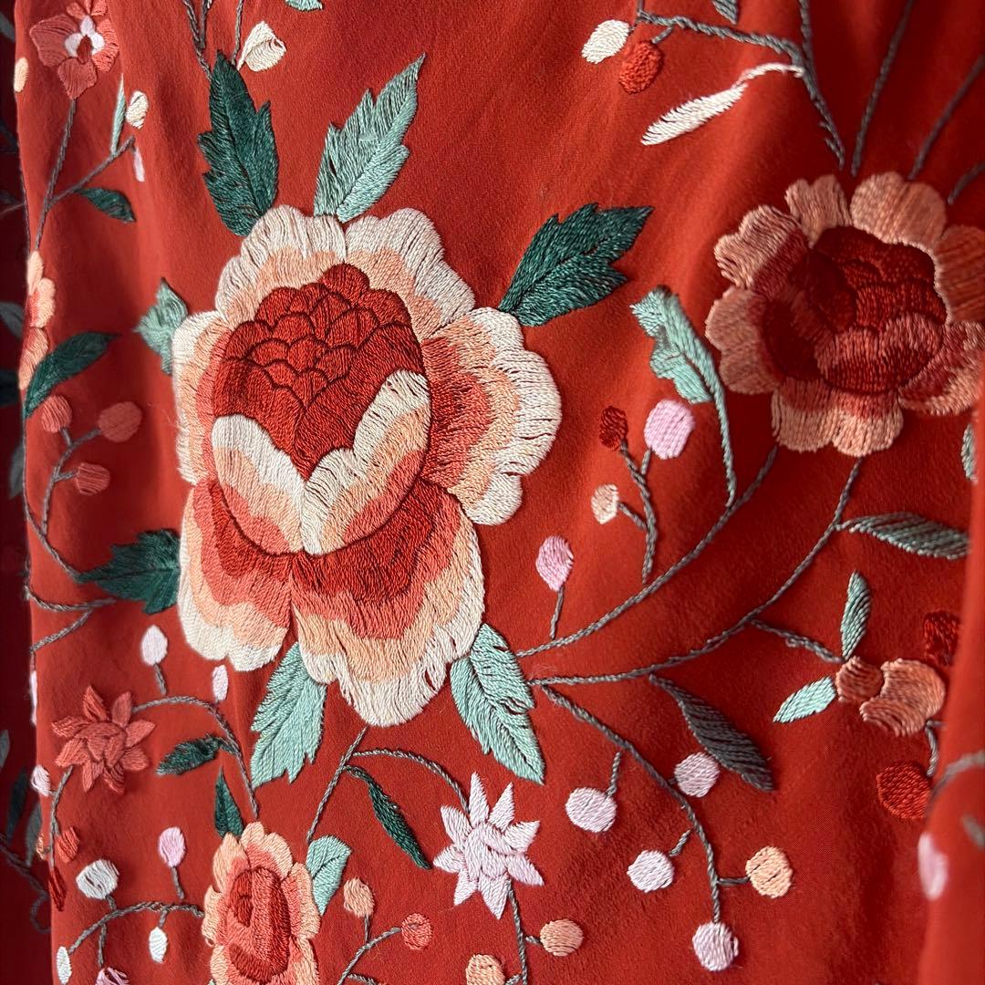 【スペイン】フラメンコ 衣装 シージョ ／スカーフ 花柄 刺繍 テラコッタ