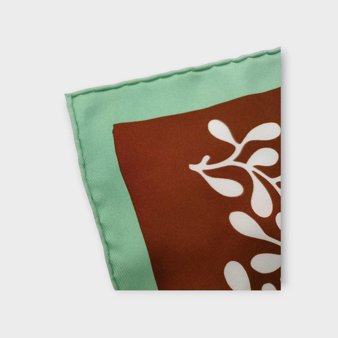 HERMES エルメス カレ スカーフ 葉柄　ブラウン　グリーン