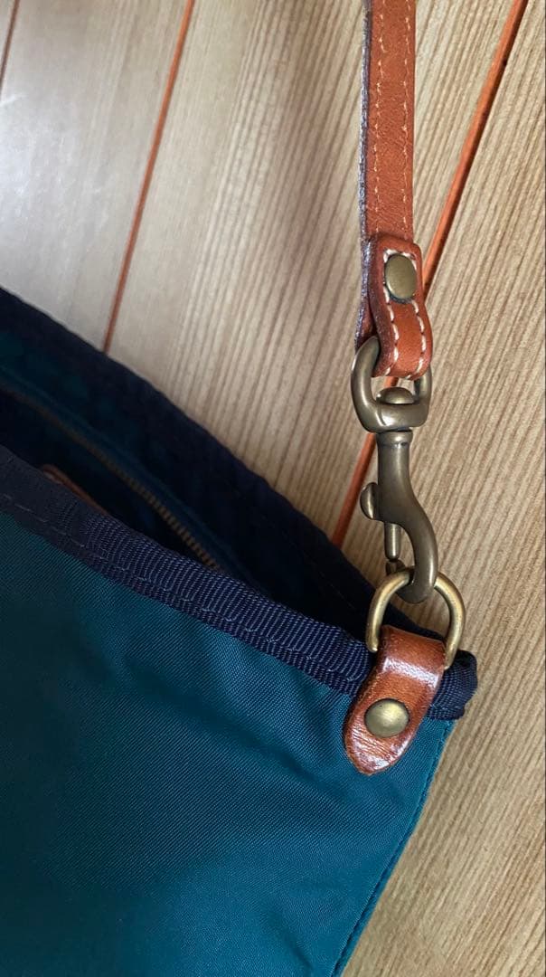 Felisi ミニバッグ レザーストラップ付きポーチ“841