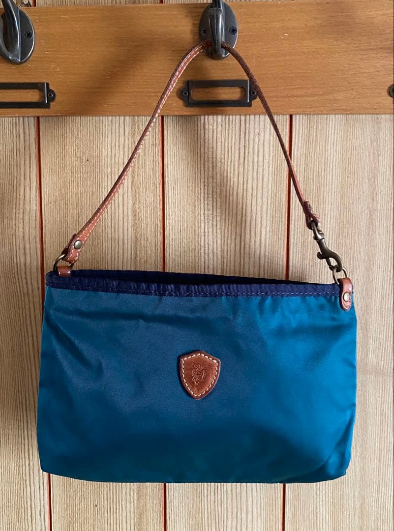 Felisi ミニバッグ レザーストラップ付きポーチ“841
