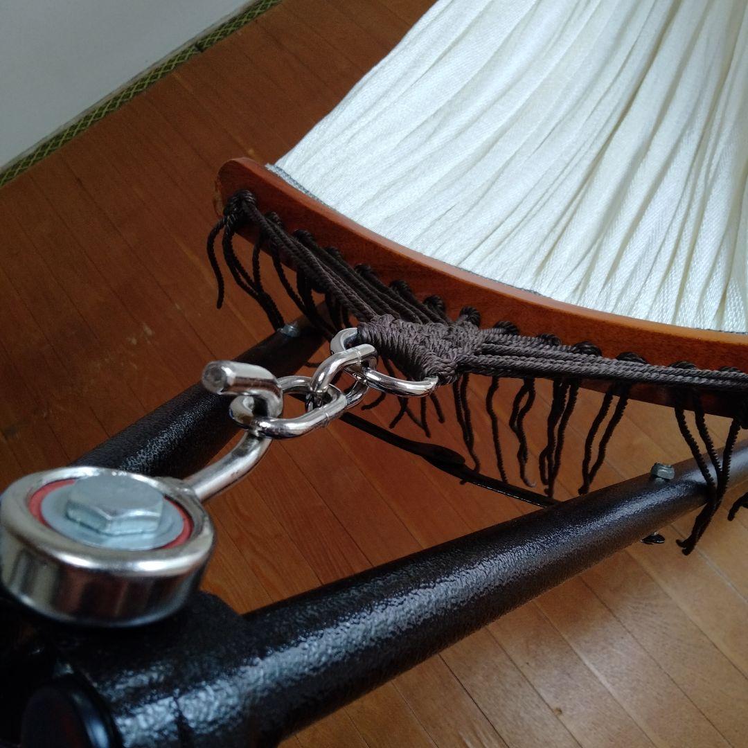 自立式ハンモック スチールフレーム クリーム色の涼しいメッシュ生地　折りたたみ