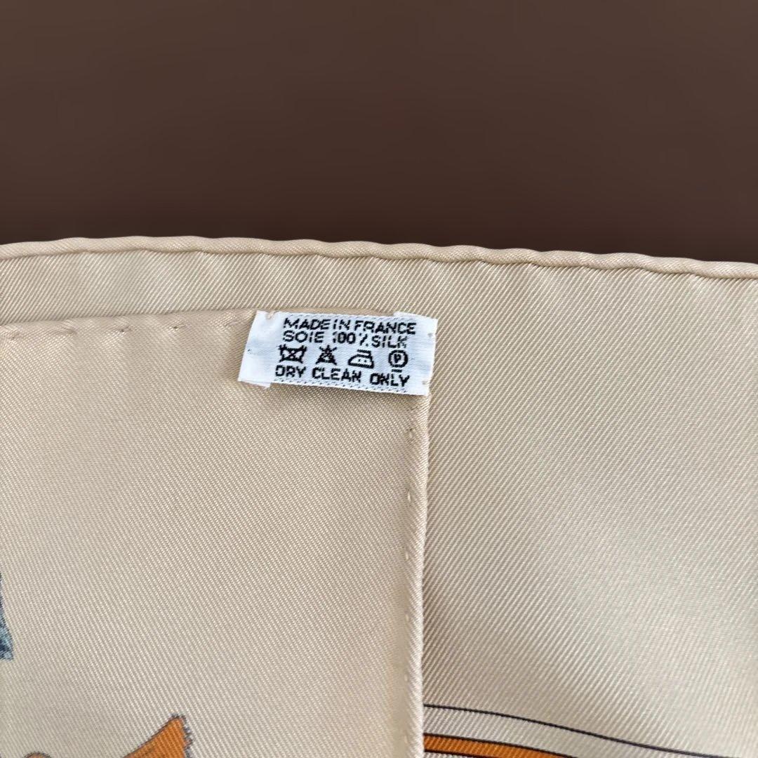 Hermès エルメス　カレ　 シルクスカーフ　箱付き　未使用保管