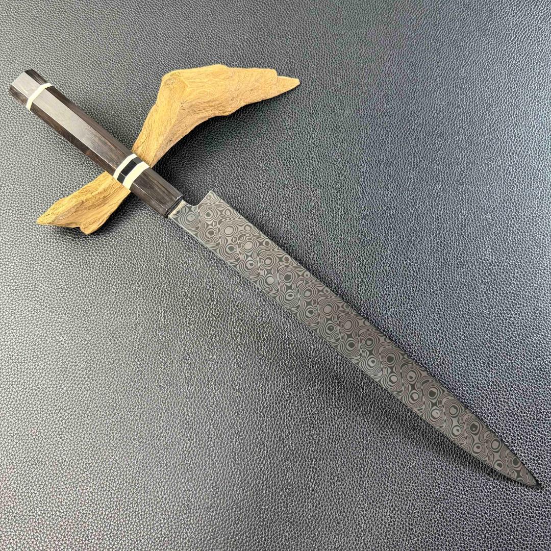 9510新品 ダマスカス 柳刃包丁 尺 海流紋105層 黒檀黒水牛白三本巻八角柄