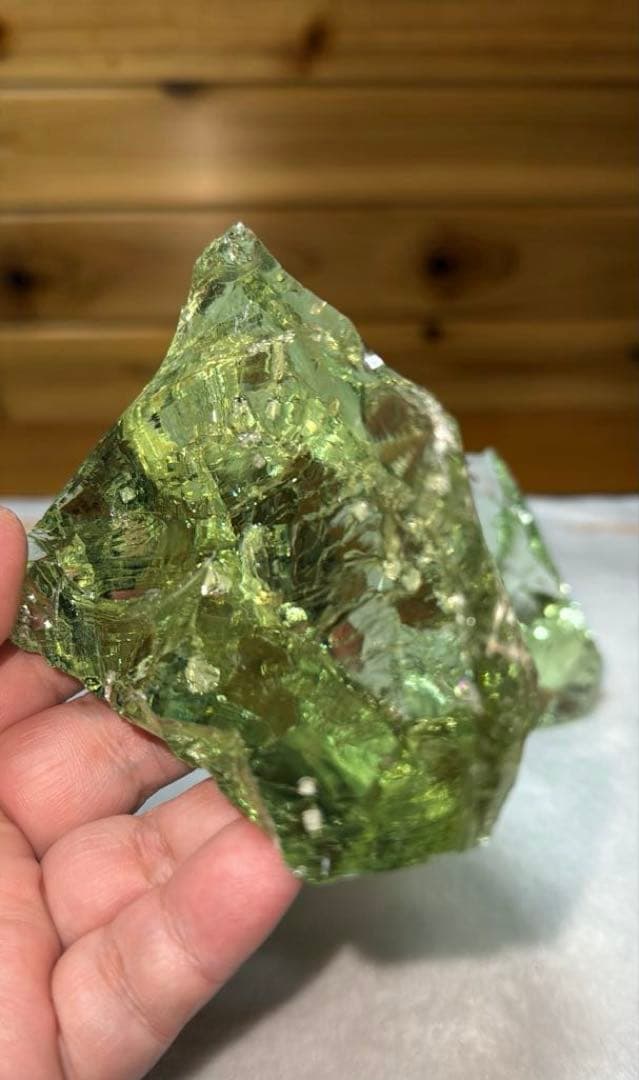 ⑥希少色 ジャワ島産火山性ガラス レモンライム クリストバライト結晶 原石かち割