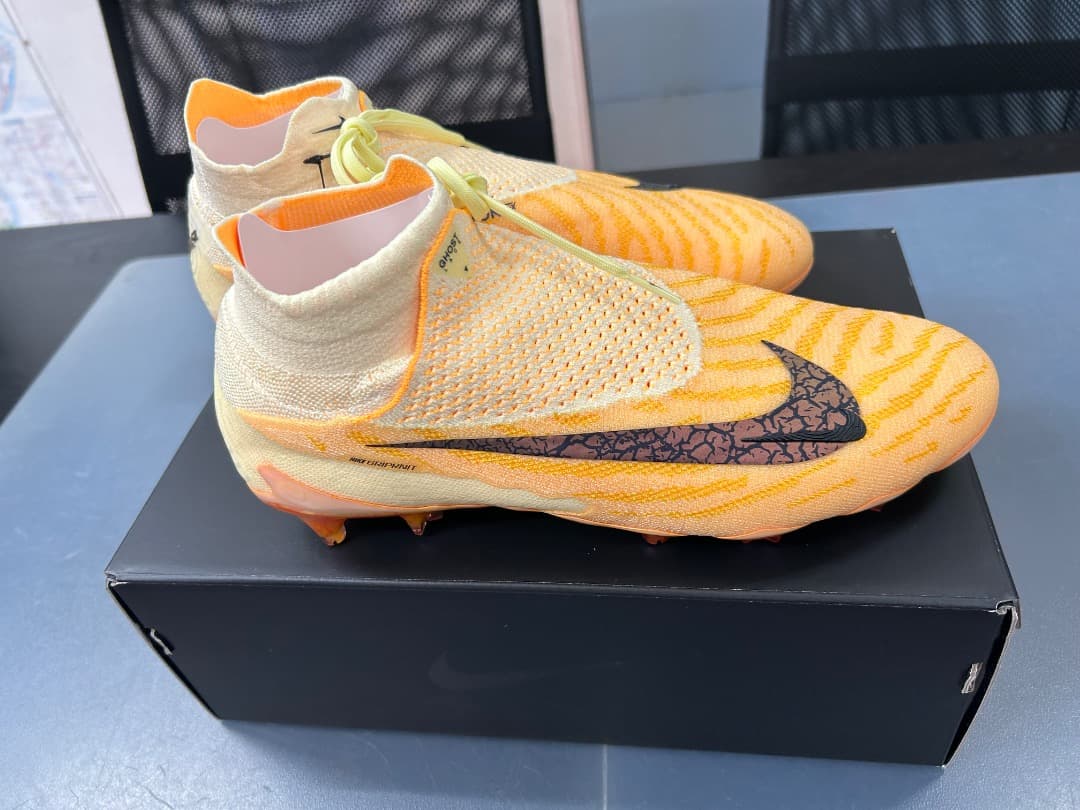 シューズ Nike Phantom GX ELITE DF FG SE