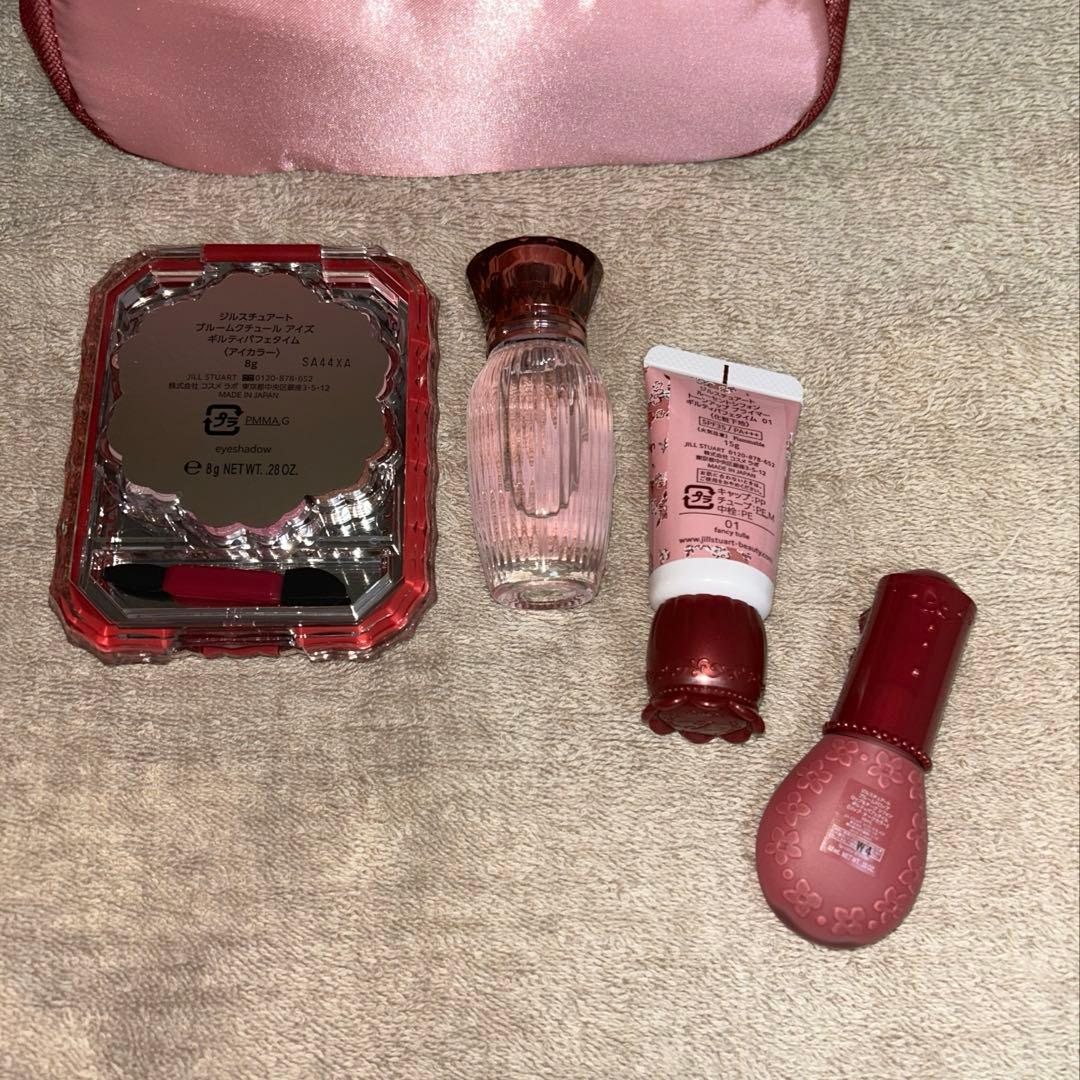 新品　ジルスチュアートJILL STUART 限定クリスマスコフレ