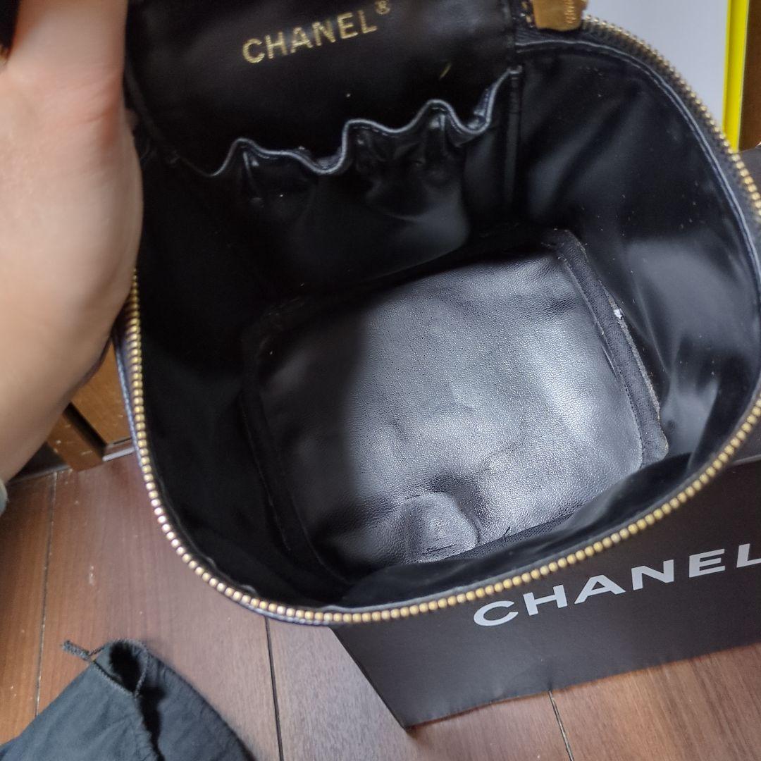 CHANEL（シャネル）キャビアスキン バニティバッグ