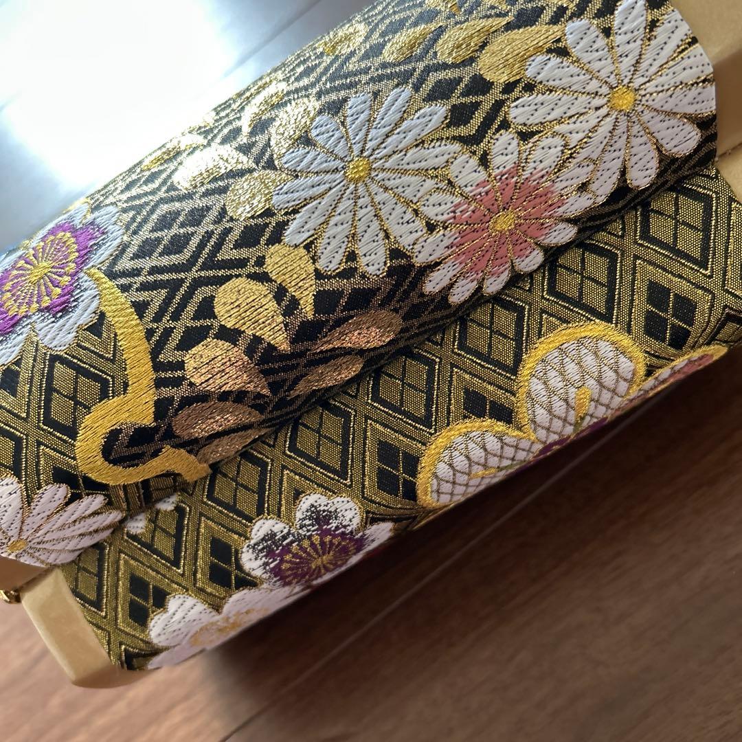 和服用　カバンと草履セット　豪華花柄黒と金