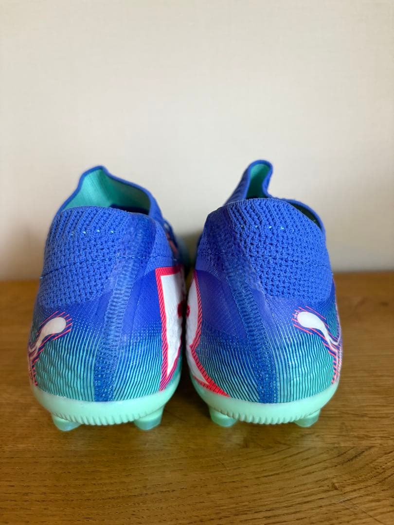 新品【PUMA】フューチャー 7 アルティメット HG/AG 25cm