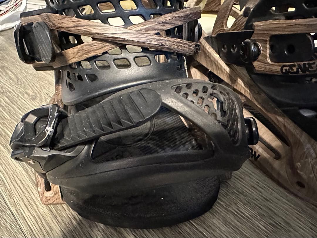 BURTON GENESIS EST バートン ジェネシス バインディング