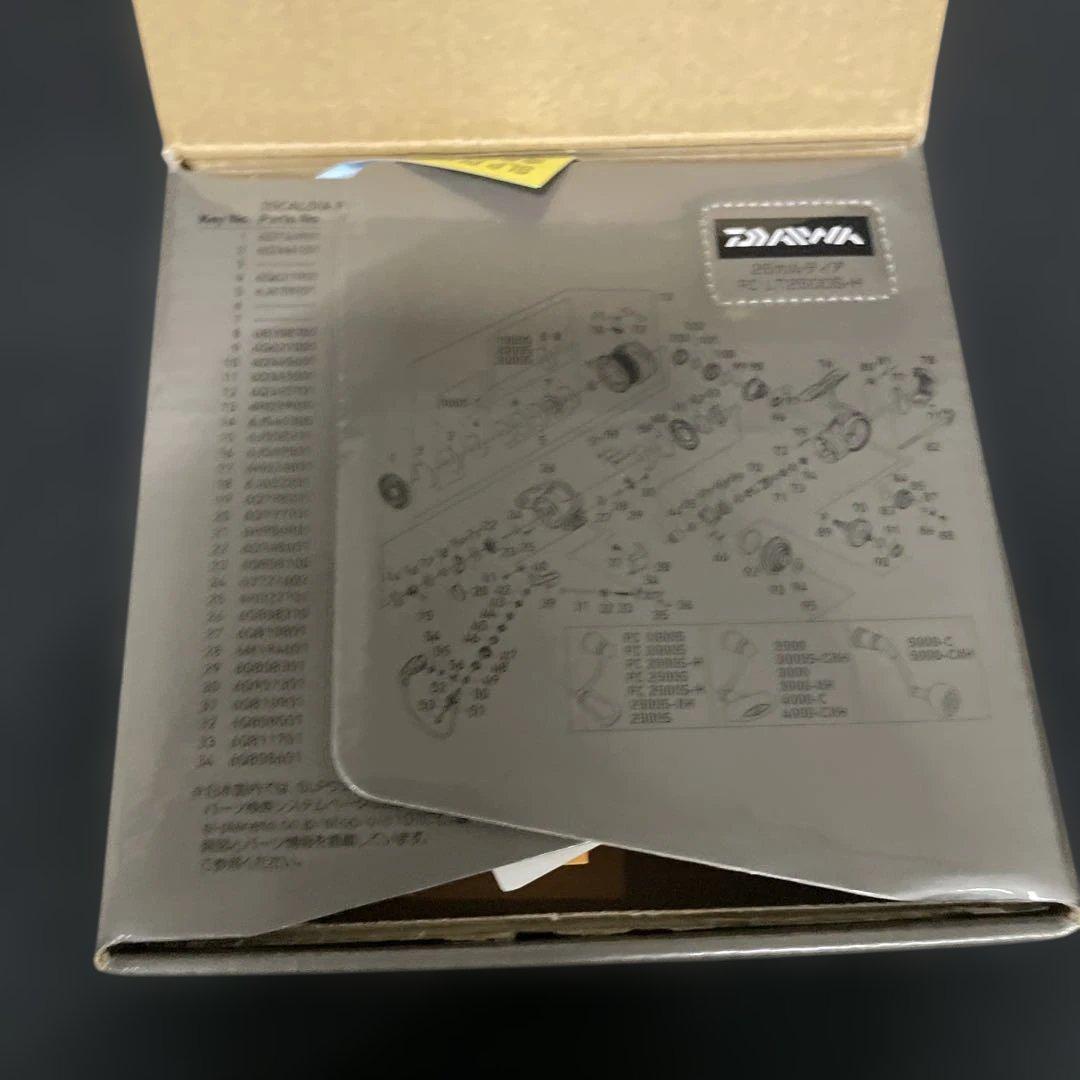 新品 ダイワ 25CALDIA FC LT2500S-H