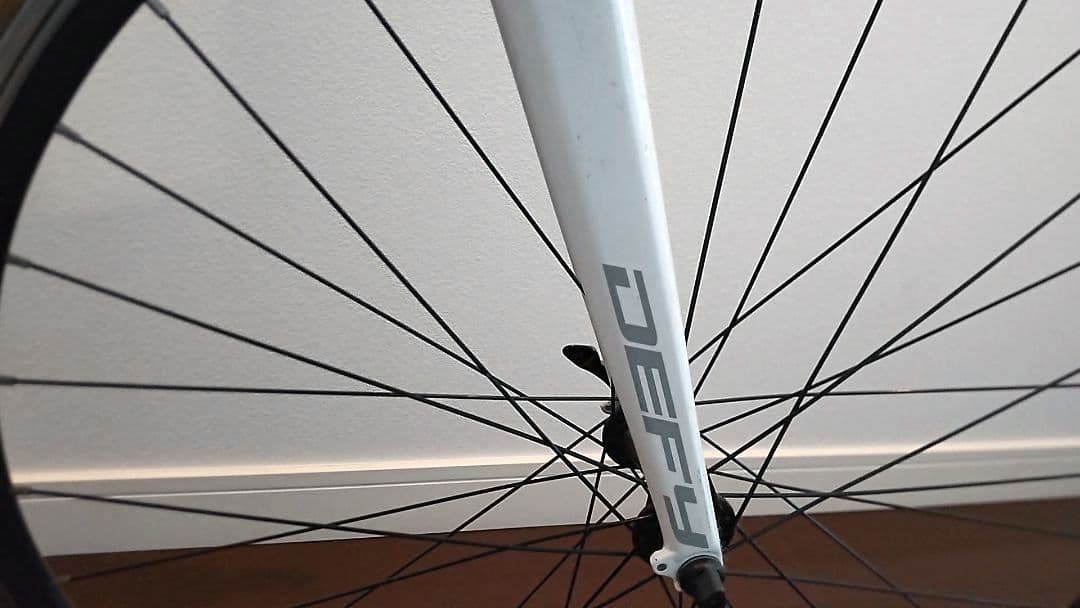 GIANT DEFY ロードバイク ジャイアント デファイ 白 購入者地域限定