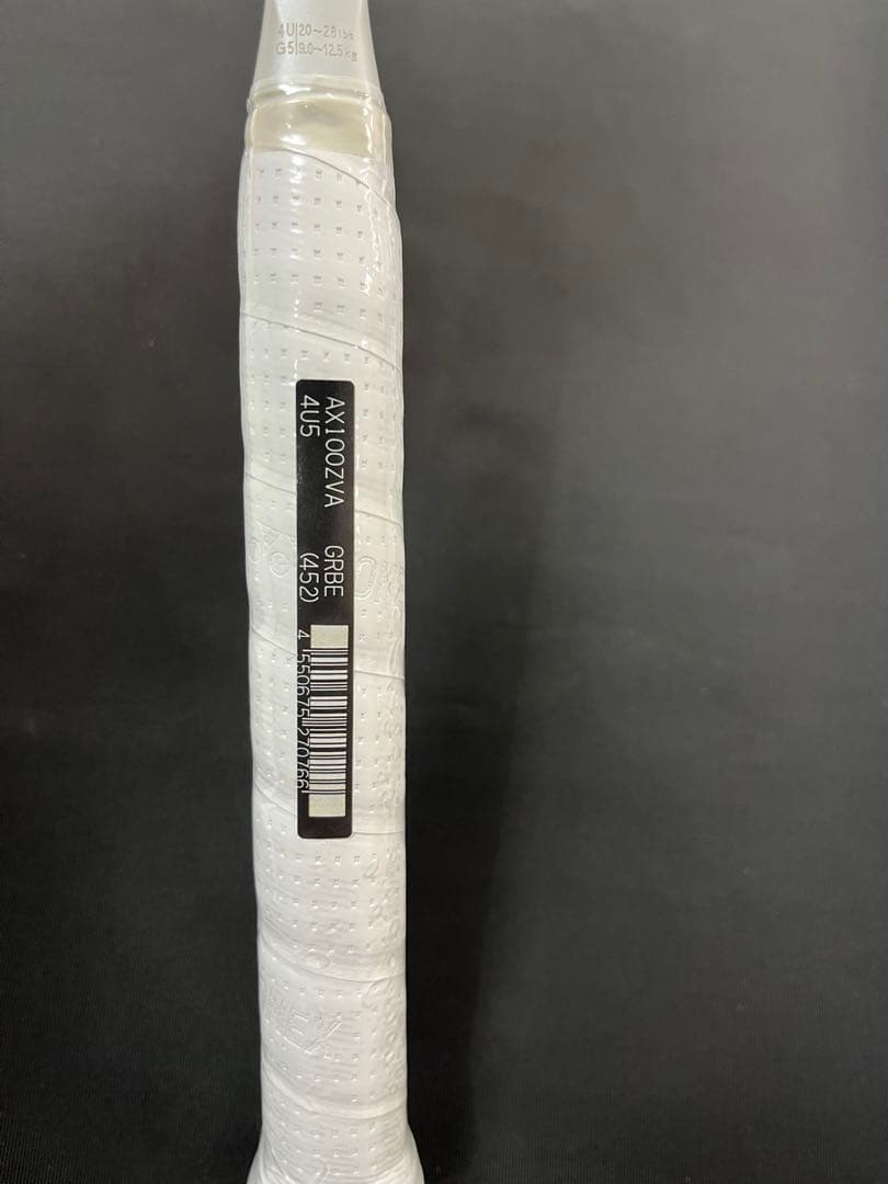 4ug5 アストロクス100ZVA 新品　ヨネックス　バドミントン