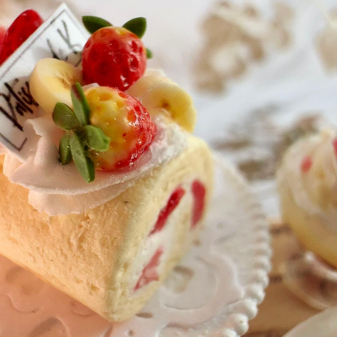 h*n様 《オークション》1点もの　ミニチュア　ロールケーキのティーセット
