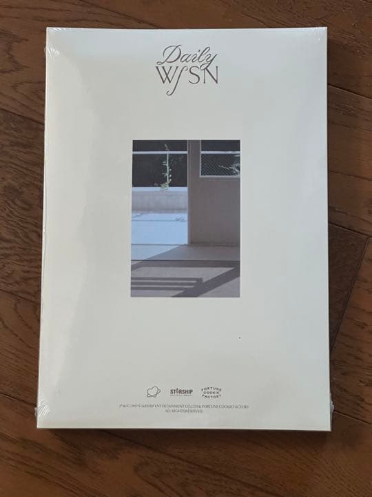 宇宙少女 写真集 未開封新品　WJSN