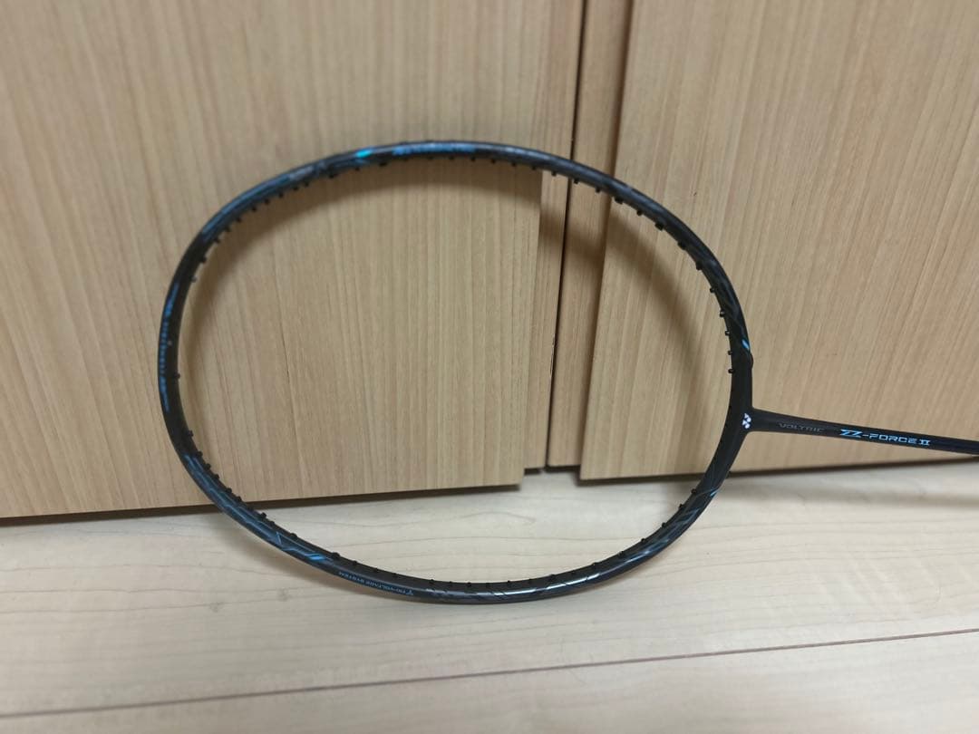 YONEX VOLTRIC Z-Force Ⅱ ラケット　ジャンク品 4UG5