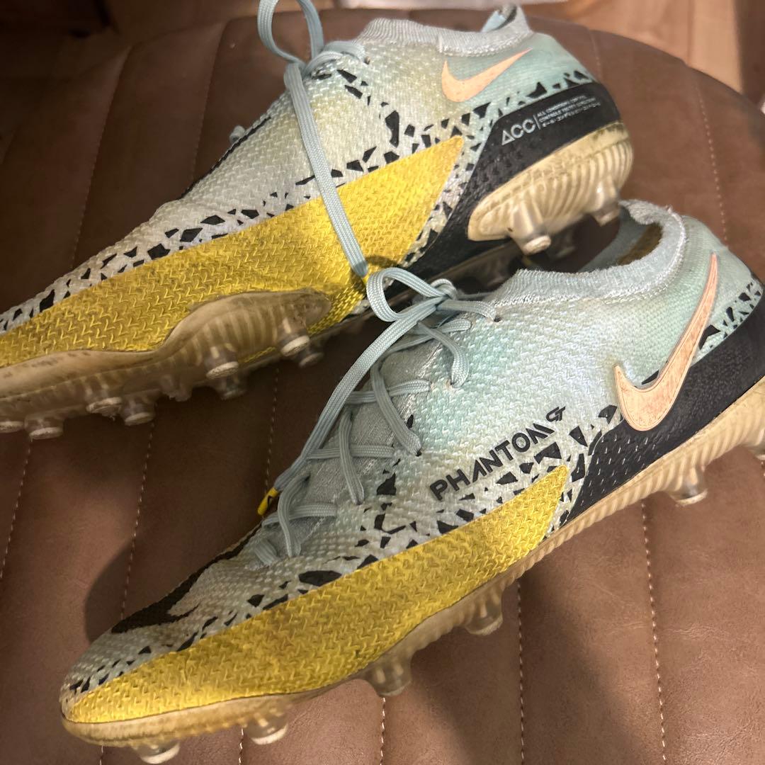 Nike Phantom サッカーシューズ