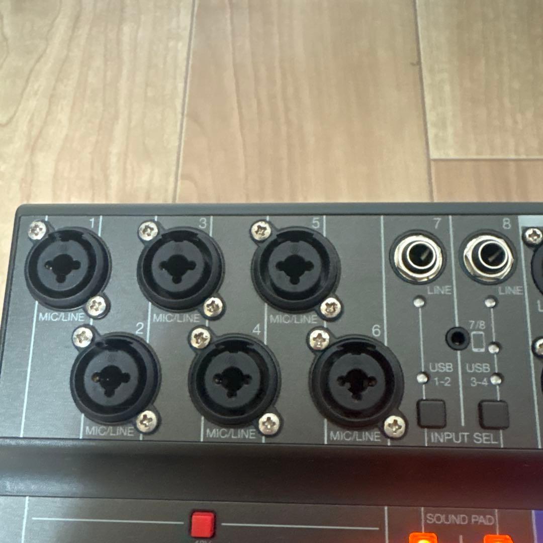 ZOOM LiveTrak L-8 デジタルミキサー【純正ケース付き】
