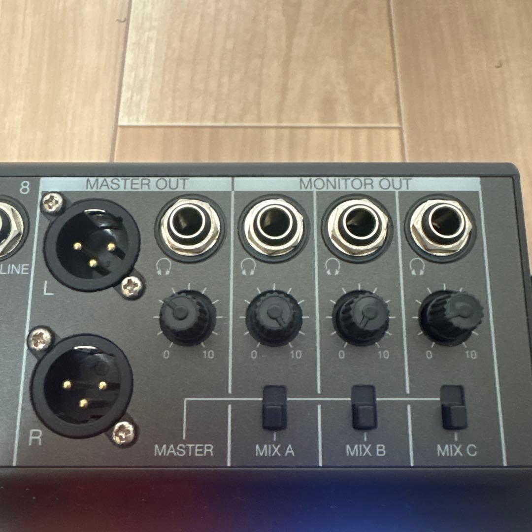 ZOOM LiveTrak L-8 デジタルミキサー【純正ケース付き】