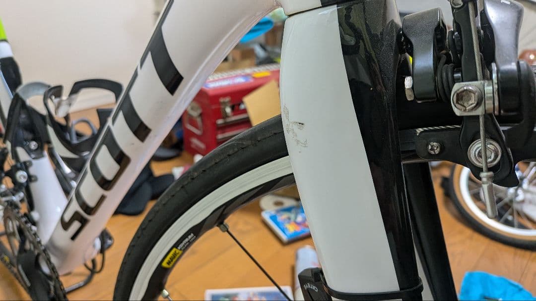 値引きしました。 【直接取り引き限定】スコット　カーボン ロードバイク