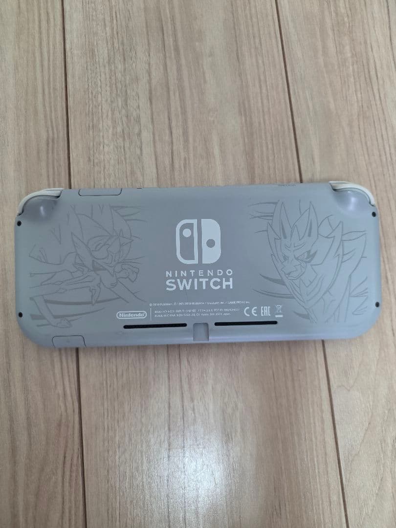Nintendo Switch Lite ザシアン・ザマゼンダ　液晶割れ