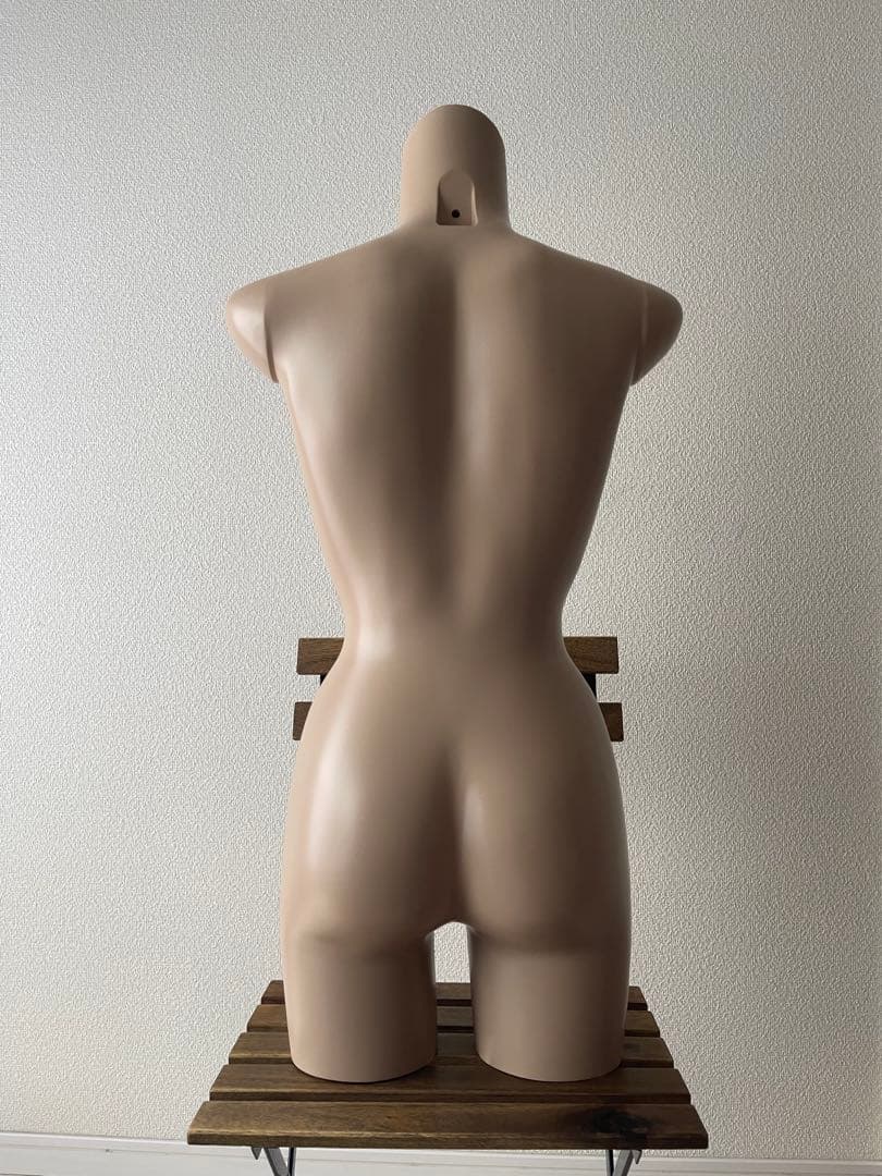 女性用ベージュマネキン