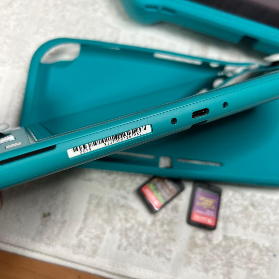 合馬　Switch LIte 2台　ソフト2個　ケース付き