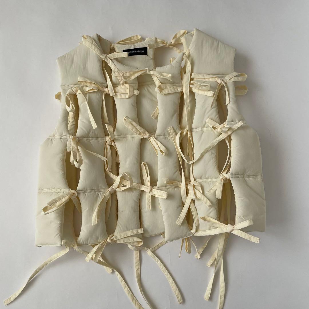 美品／メゾンスペシャル リボン パッファーベスト