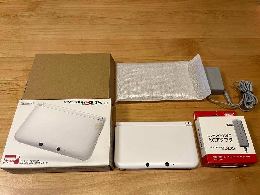 「ニンテンドー3DS LL ホワイト」   任天堂　Nintendo