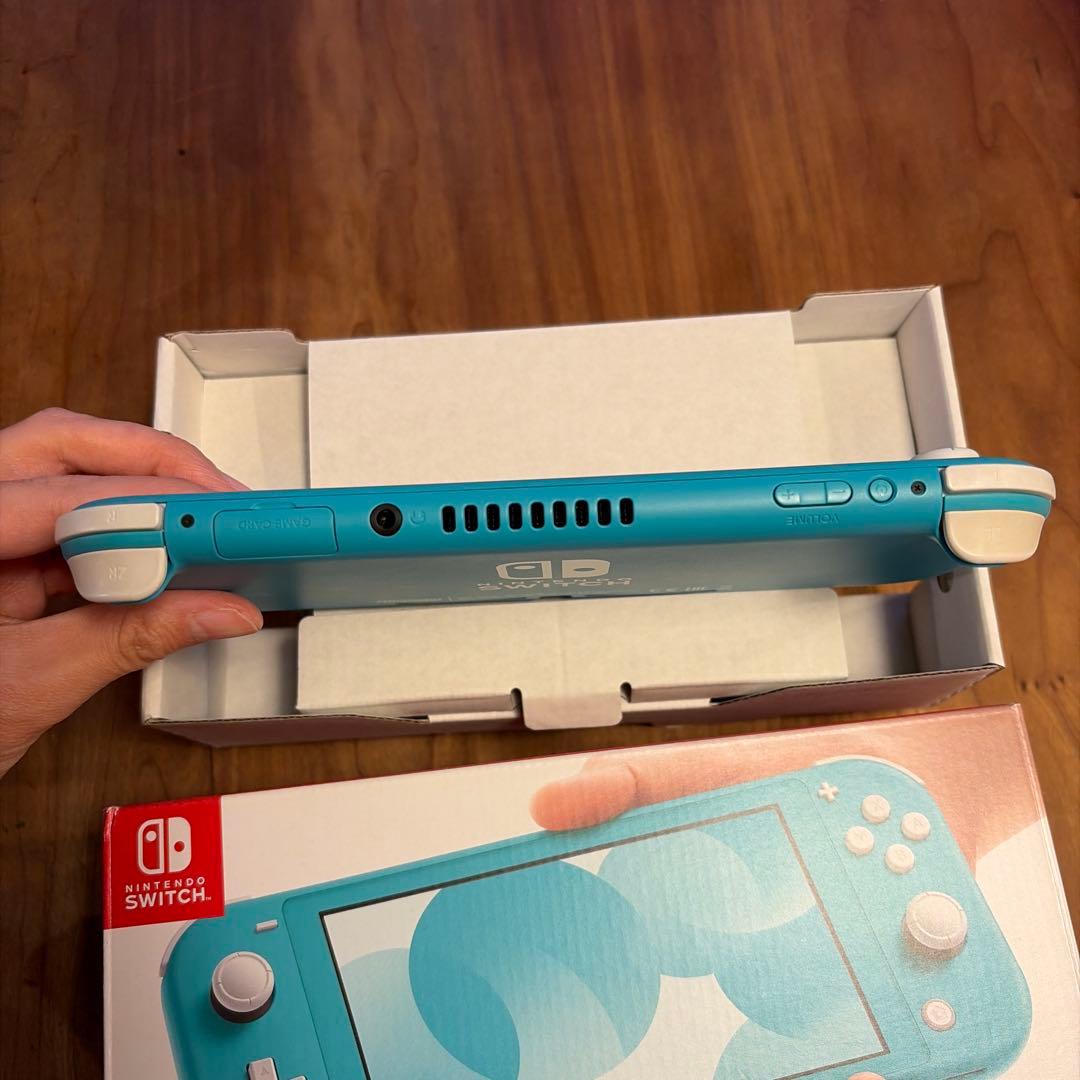 Nintendo Switch Lite アクアブルー