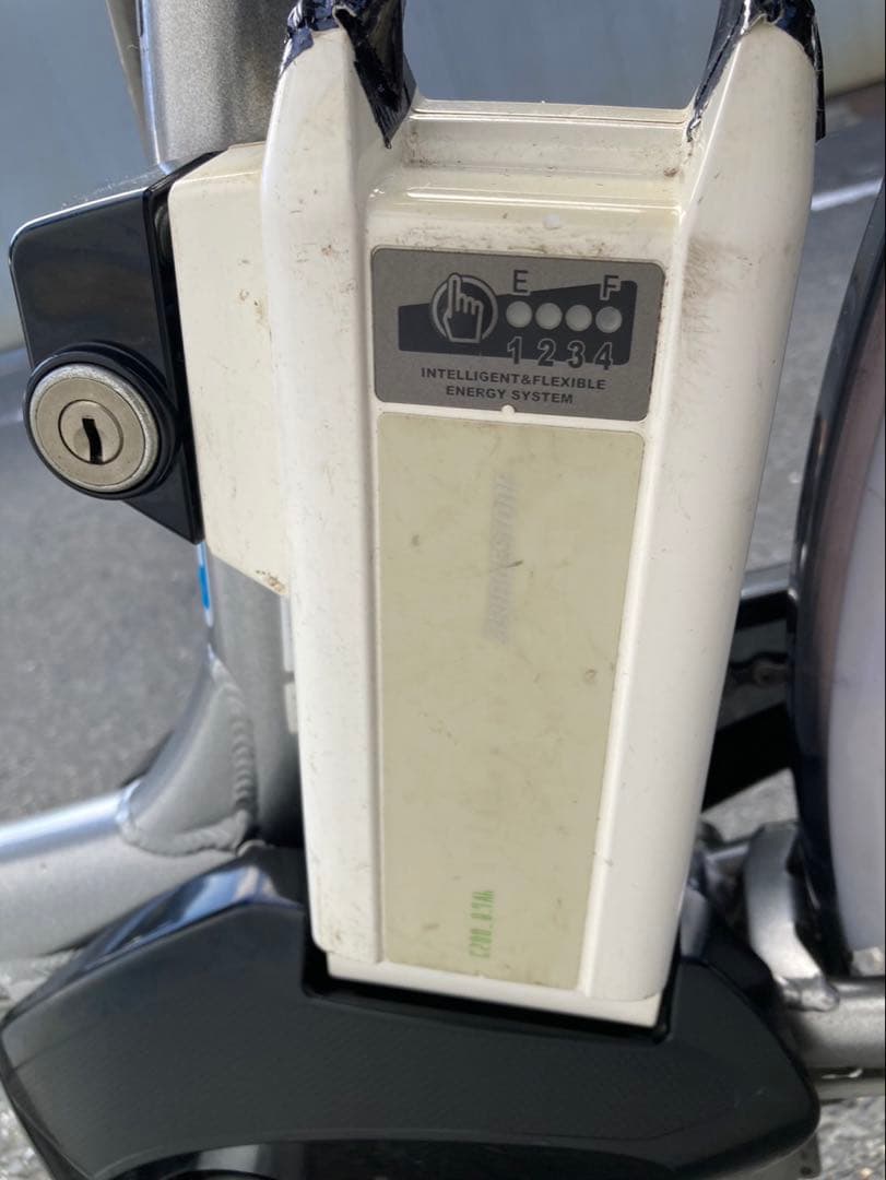 1698業界最長12ヶ月保証付！送料無料エリア多数！安全整備済み！電動自転車