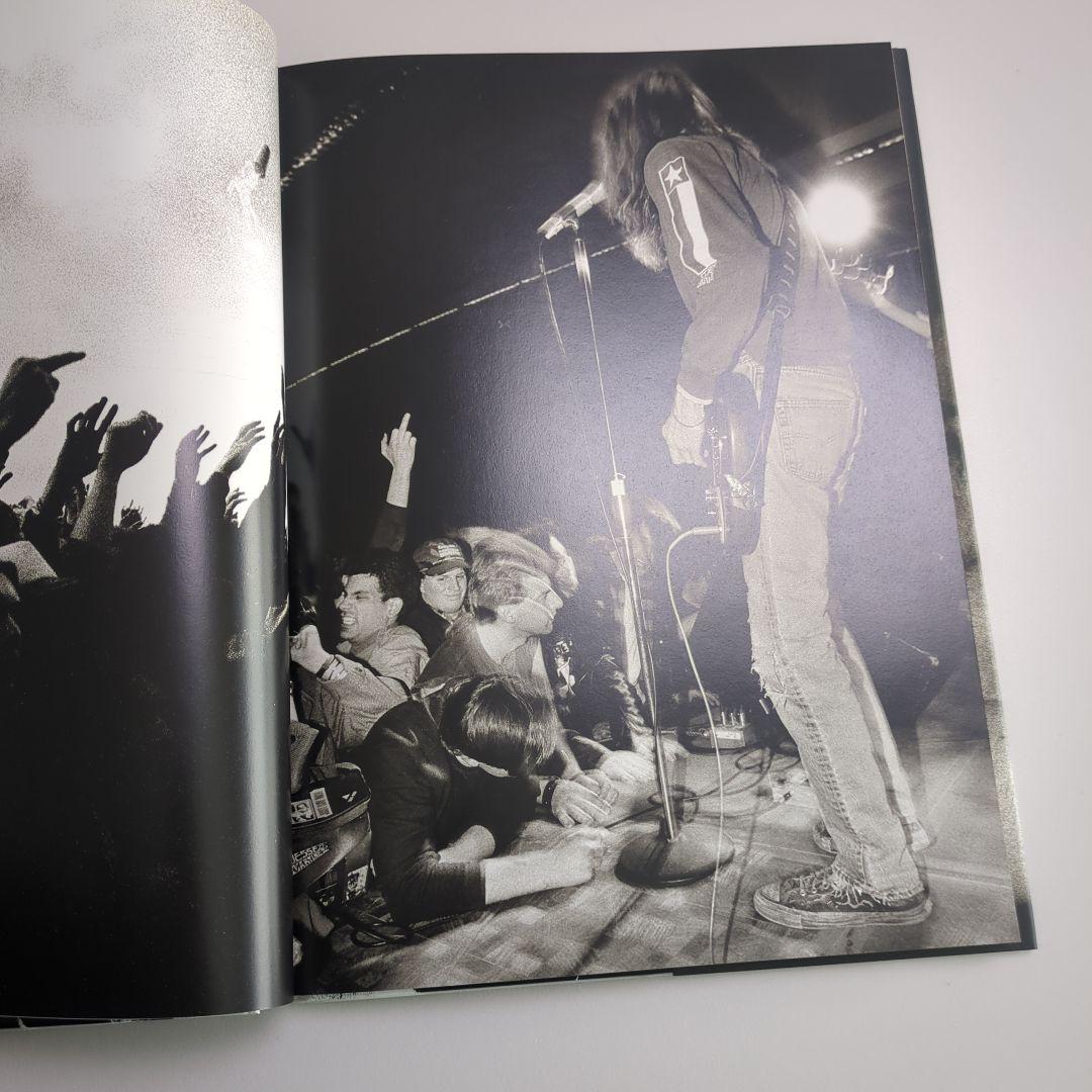 Charles Peterson Touch Me I'm Sick 写真集
