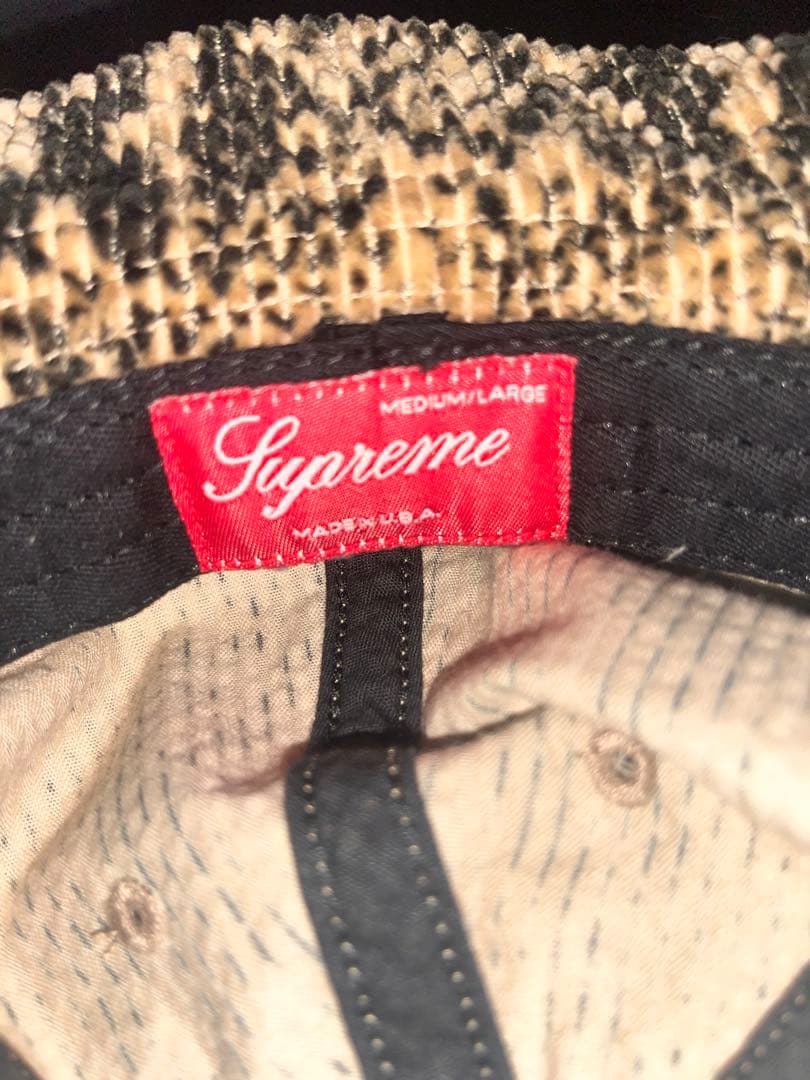 Supreme ハット