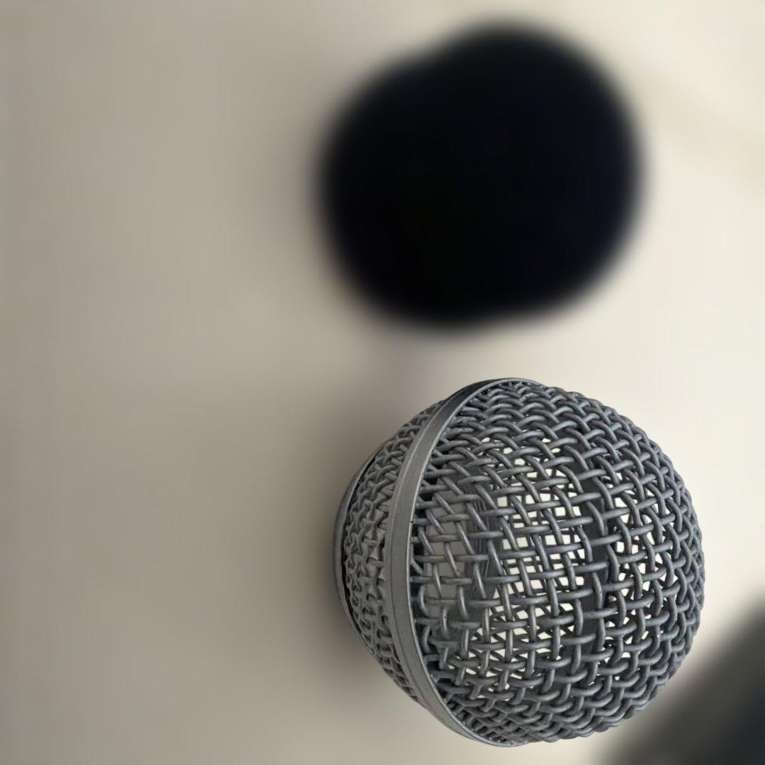 SHURE SM58 ダイナミックマイク 本体とホルダー