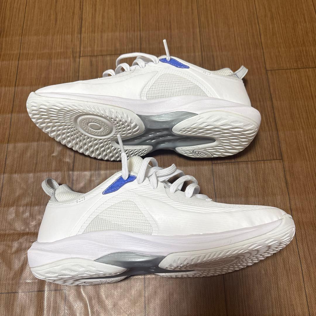 ASICS GLIDE NOVA FF 4 ホワイト/ブルー 24cm 半額