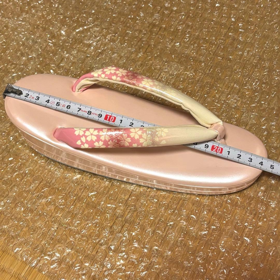 桜柄のピンク和装用バッグと草履のセット