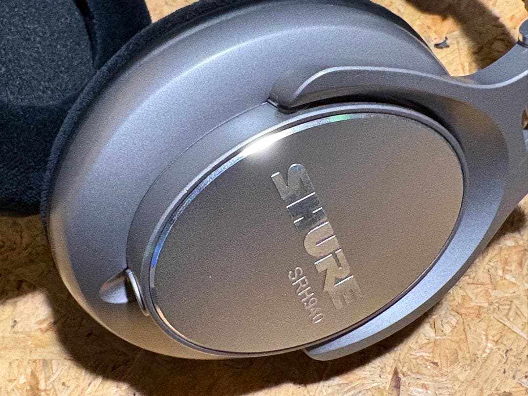 ヘッドホン SHURE SRH940