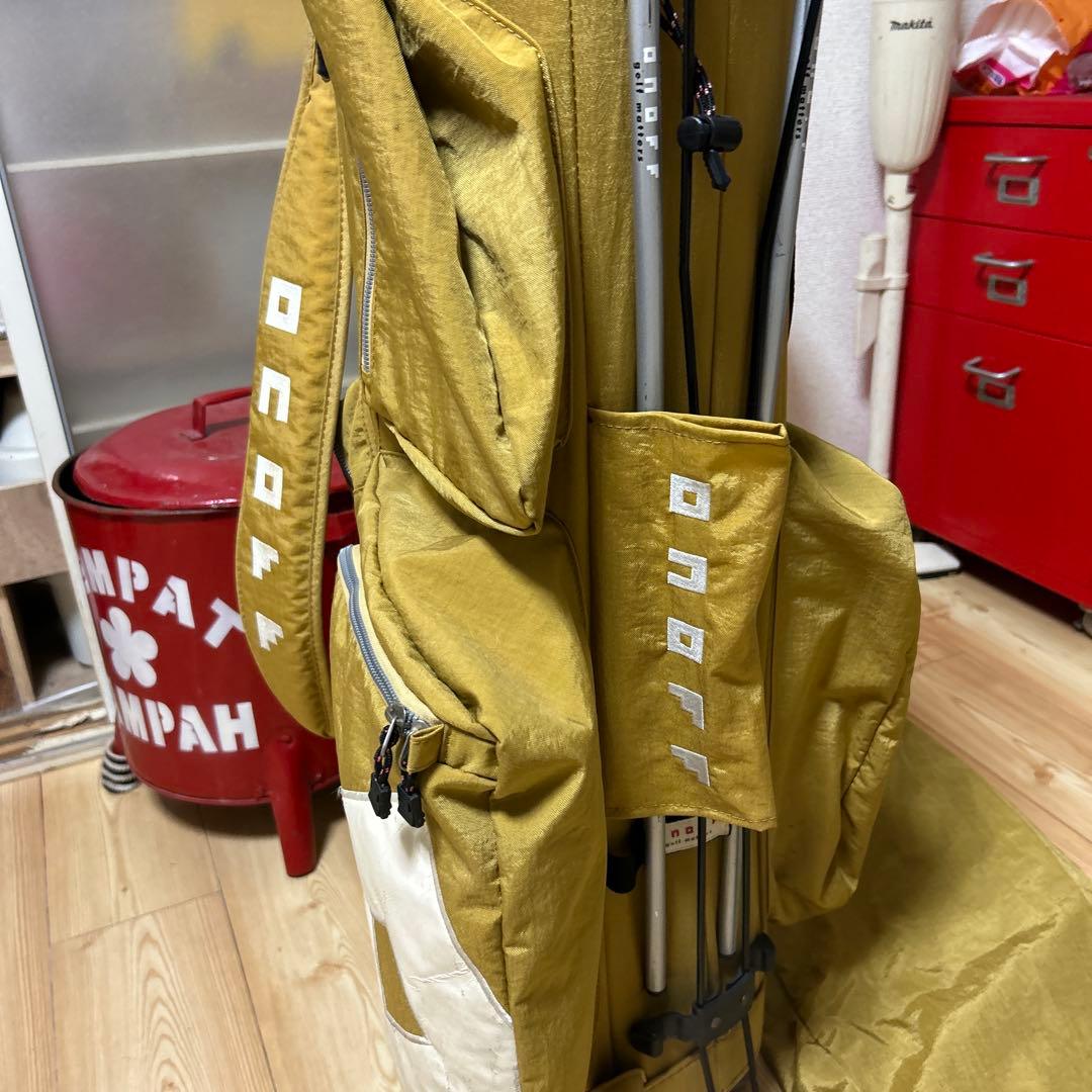 オノフ　スタンド付き ゴルフバッグ