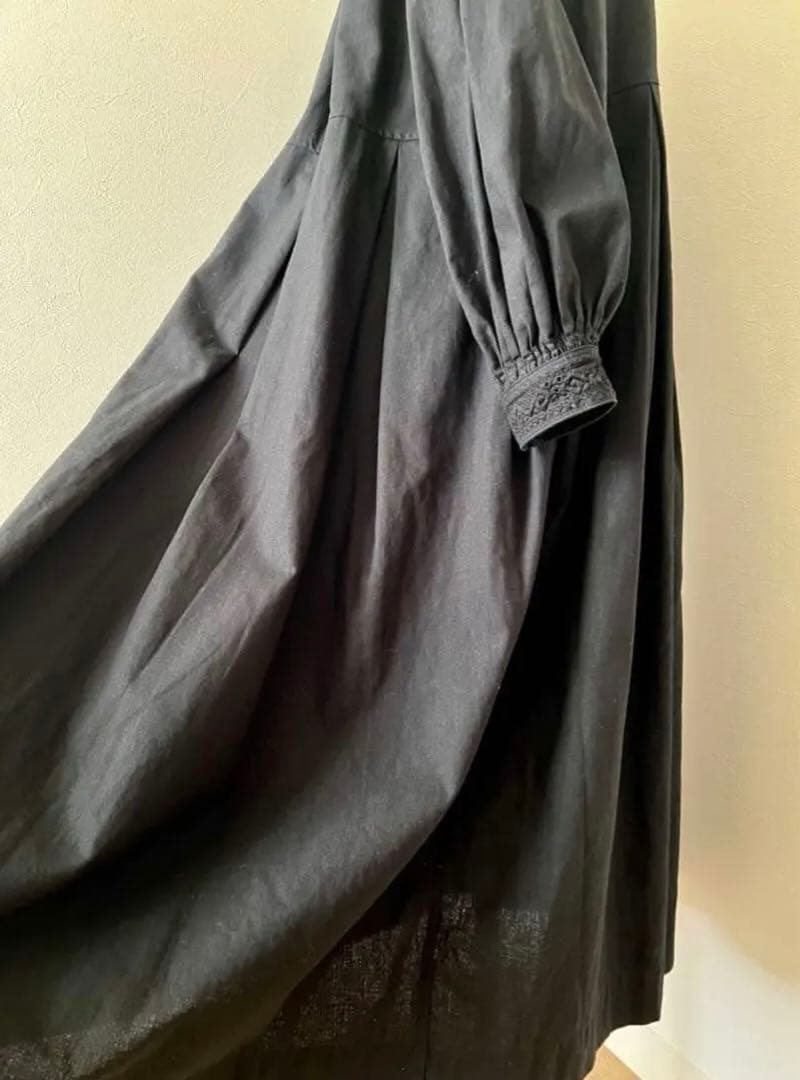 nest robe ネストローブ ヘンプコットンエンブロイダリーワンピース 黒