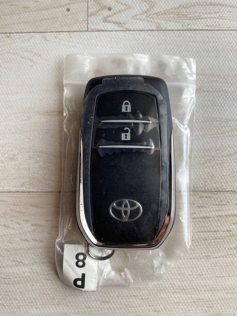 トヨタ　純正　ハイラックス　HILUX スマートキー　GUN125 超美品　袋入