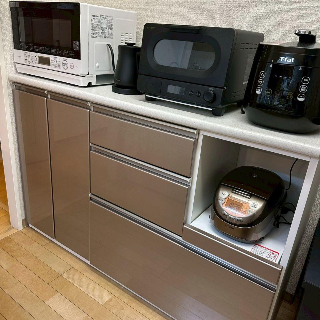 【美品】2025年購入 NITORIニトリ食器棚アルミナ2 シルバー 140cm
