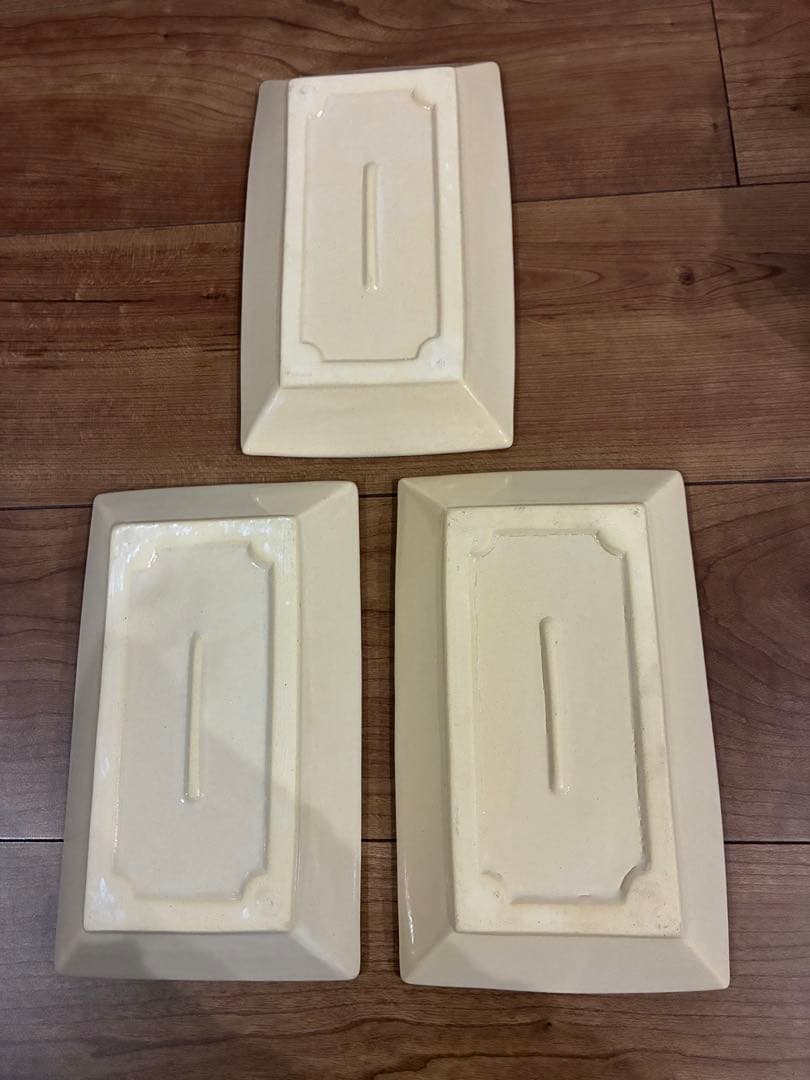 ソンべ焼き　ライテウ焼き　ベトナム　青い花柄の陶器皿3枚セット