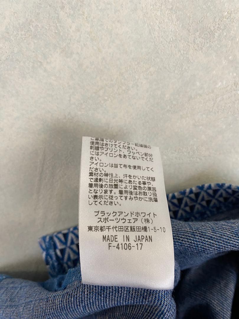 Black&White 長袖ポロシャツ M 総柄 幾何学模様 クリーニング済み