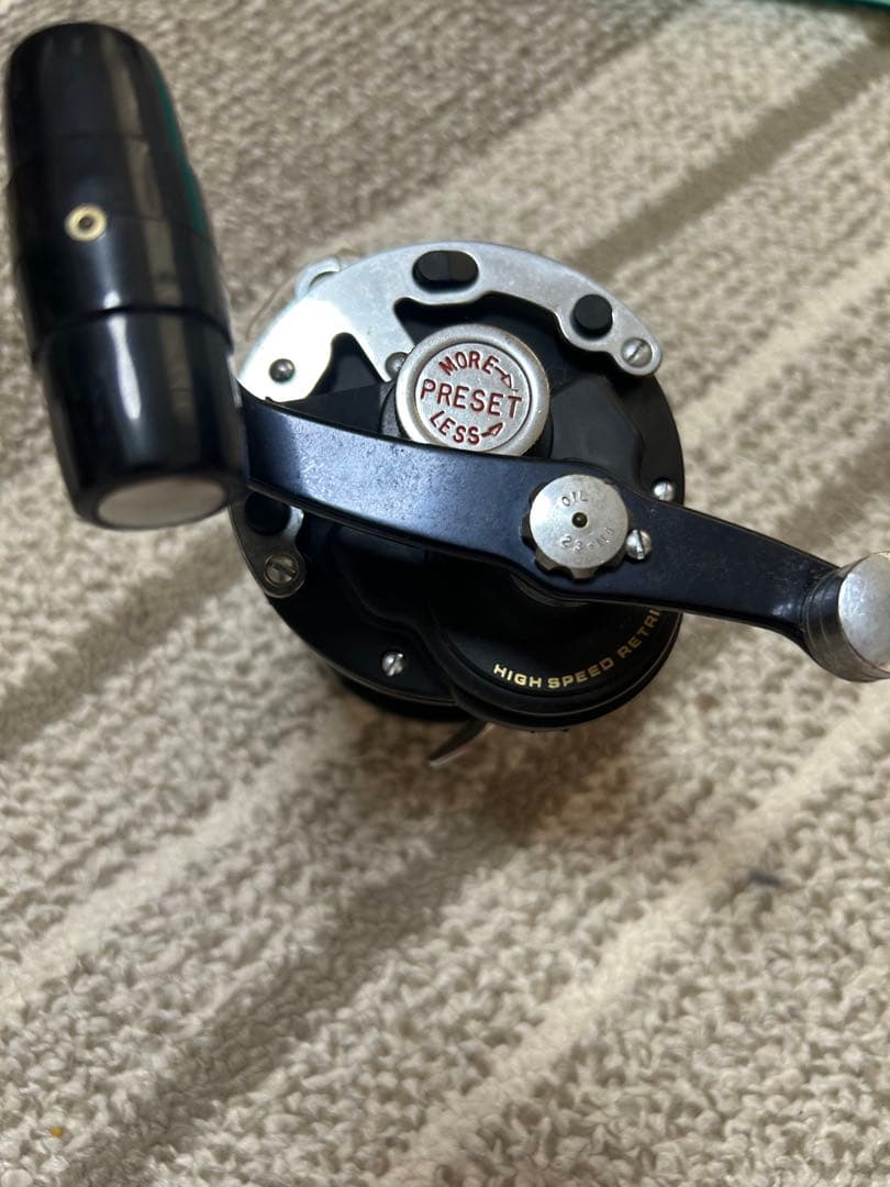 Penn 45GLS グラファイトリール