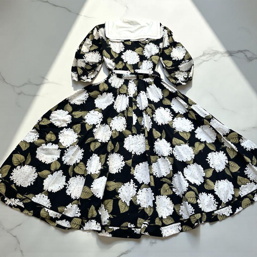 ★INGEBORG ロングワンピース【L相当】セーラーカラー　総柄　花柄D90