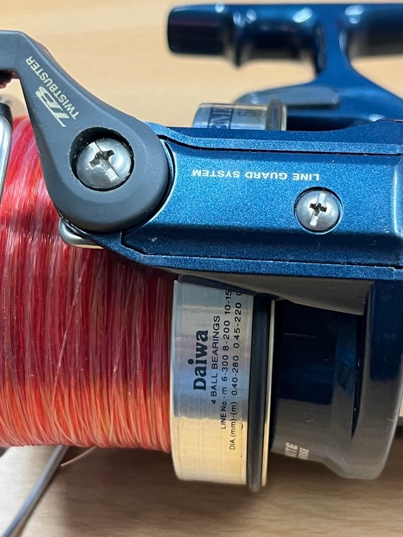 Daiwa EMBLEM-X 5000A フロントスプールリール